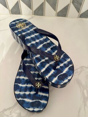 Tory Burch Blue Tie Dye Wedge Flip Flops- Size 11